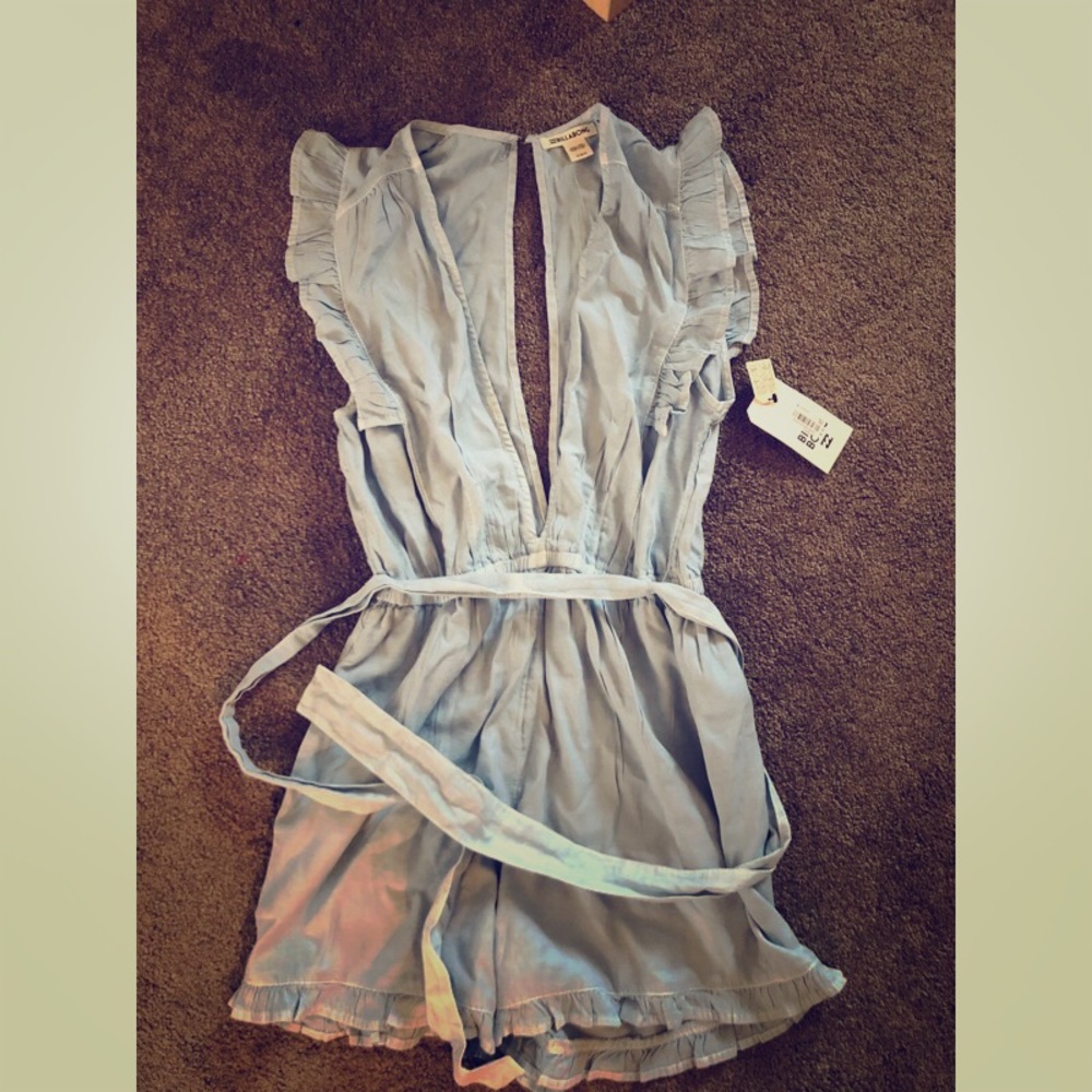 Brand new billabong romper vintage